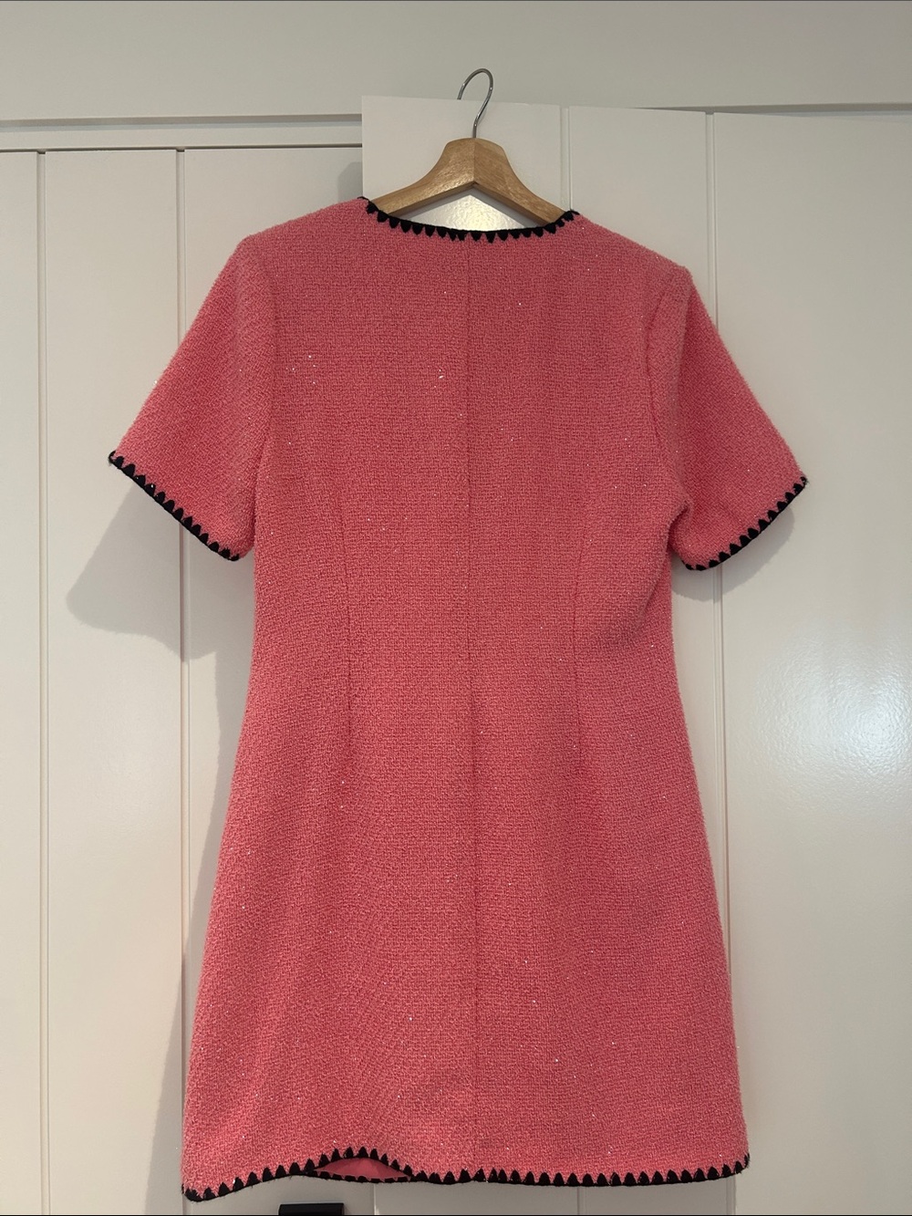 Pink Short Sleeve Dress with Black Trim - Picture 4 of 8